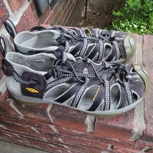 Keen Black and Gray Outdoor Sandals 7.5 38